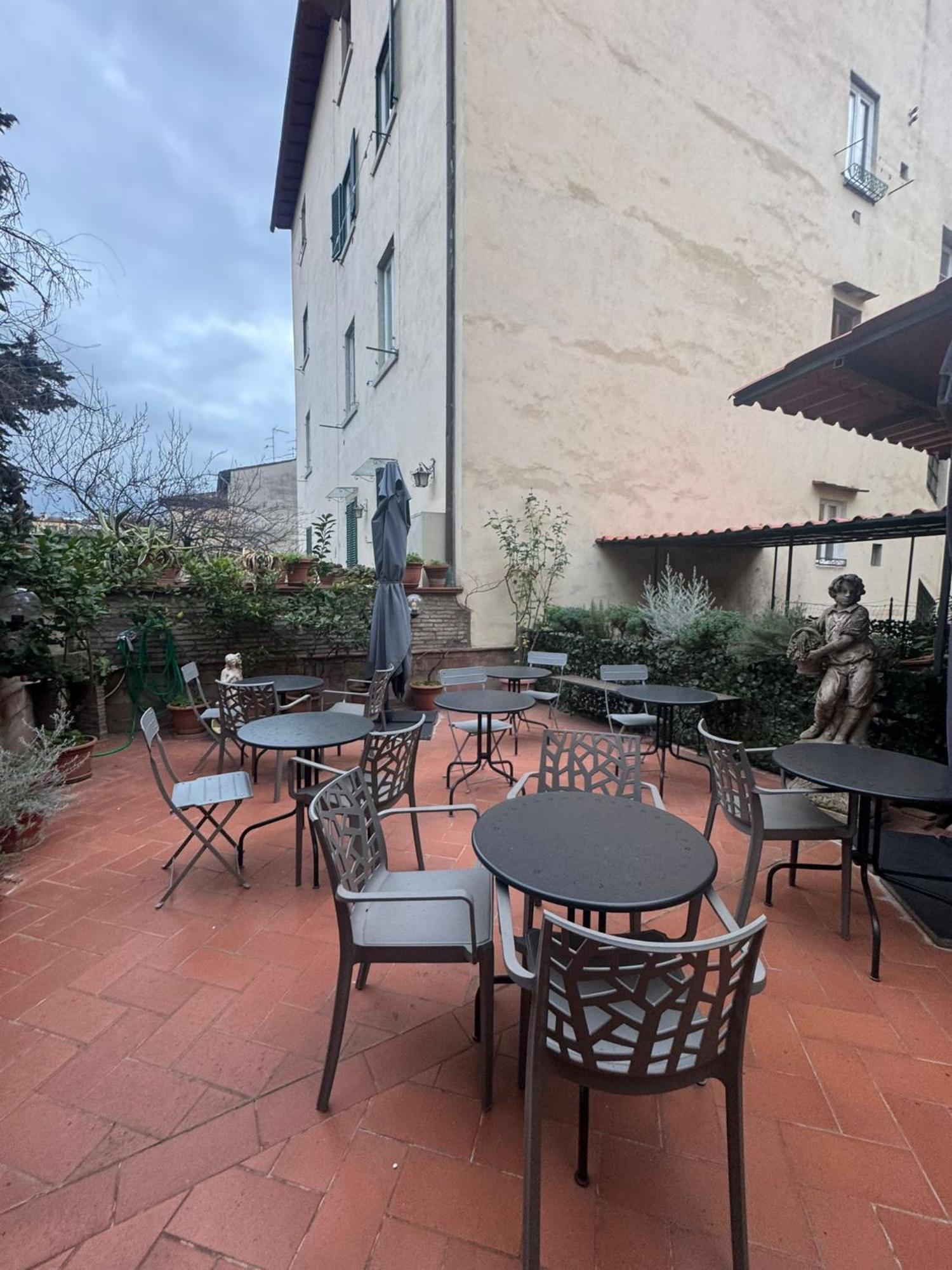 Hotel Guelfa Florenz Exterior foto