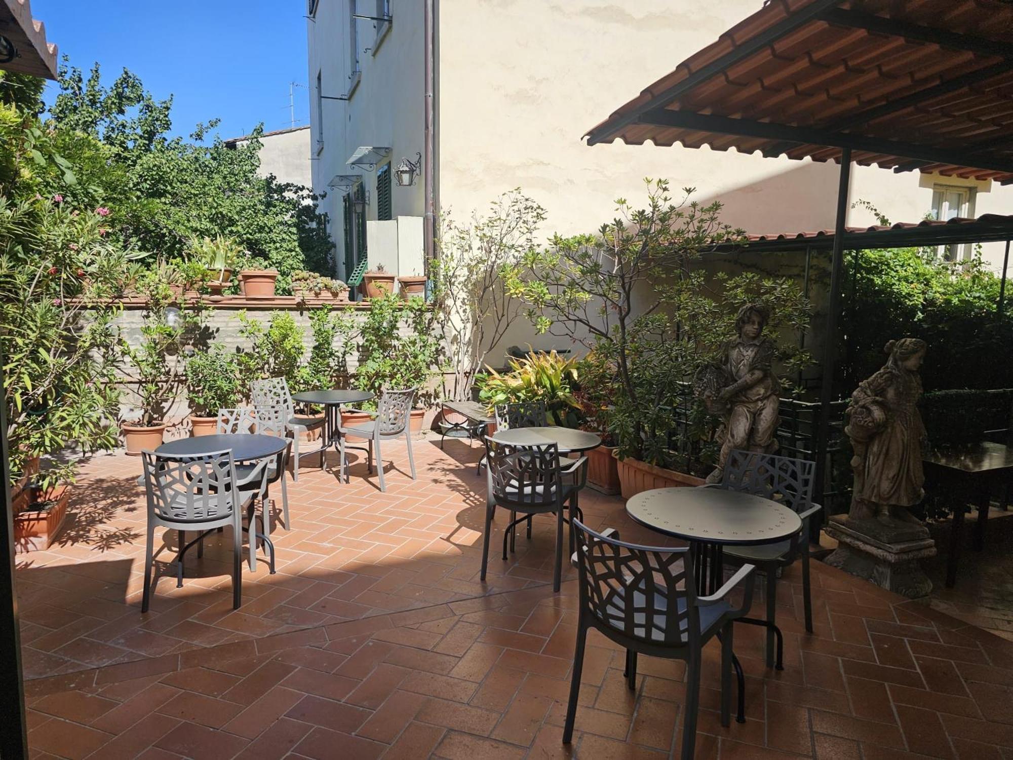 Hotel Guelfa Florenz Exterior foto
