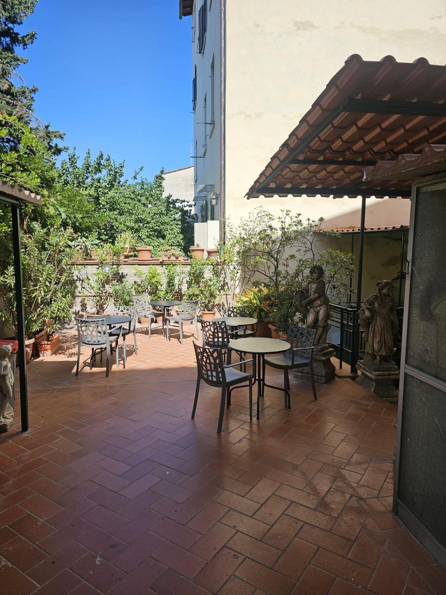 Hotel Guelfa Florenz Exterior foto